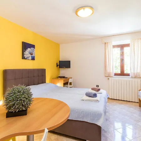Antonella & Napoletano-1 By Interhome * Umag